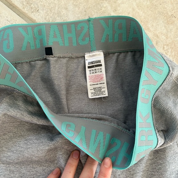Large Grey Gymshark Full Length Workout Leggings with Teal Waist Band - Picture 6 of 7